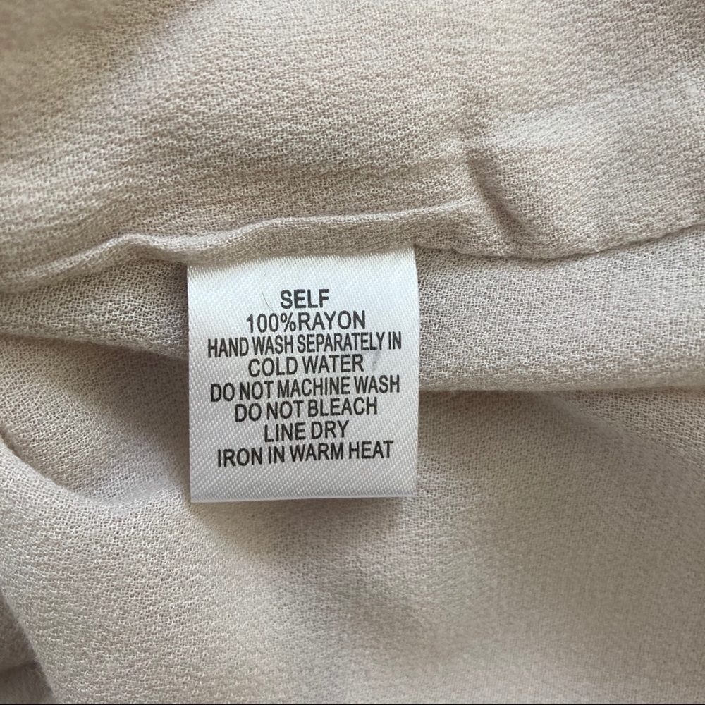 Vestique bell sleeve blouse size L - Picture 7 of 7